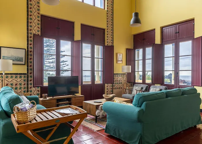 Casa Do Cerco * Água de Pau